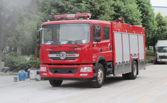 本期消防車廠家推薦：東風(fēng)7噸泡沫消防車